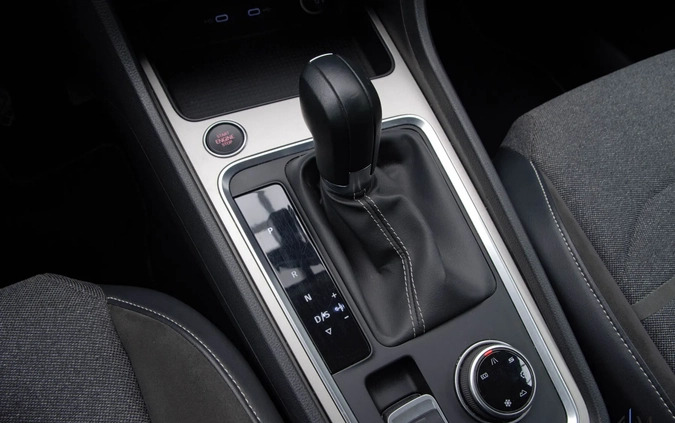Seat Ateca cena 122900 przebieg: 57930, rok produkcji 2021 z Łódź małe 596